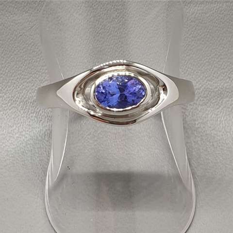 rocksnrings-custom-handmade-white-gold-ring-with-tanzanite