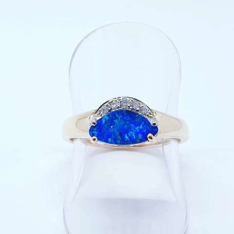 rocksnrings-custom-handmade-yellow-gold-boulder-opal-ring-with-diamonds