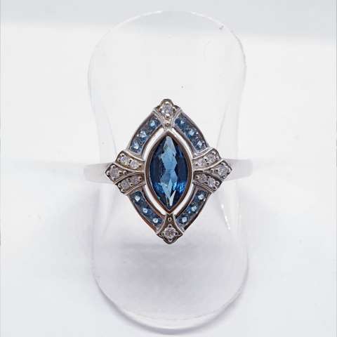 rocksnrings-custom-handmade-yellow-gold-ring-with-london-blue-topaz-blue-topaz&diamonds